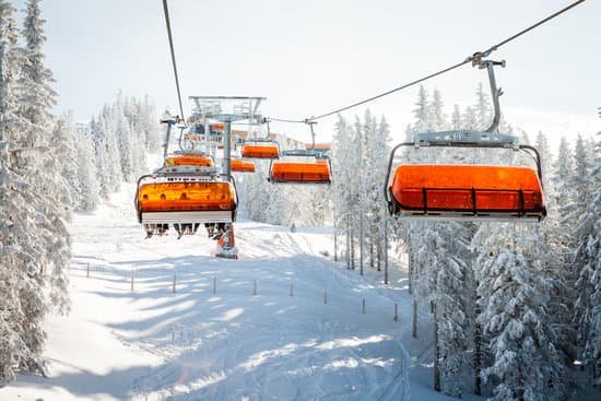 canva ski chair lift MADarCJHmKA