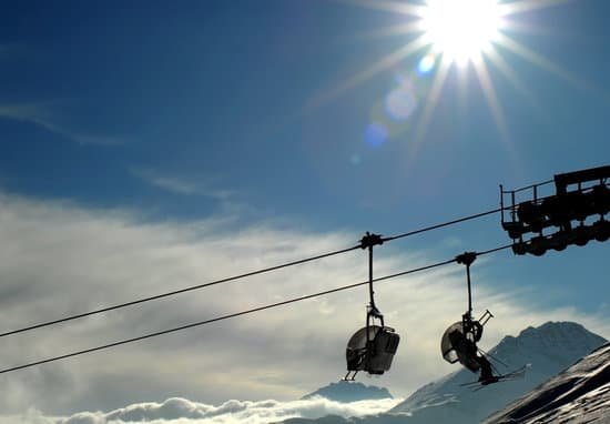 canva ski lift livigno skiing MAEEUdfJsRY