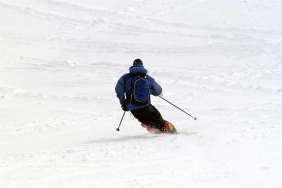 canva skiing