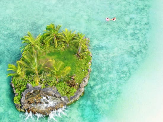 canva small island in hawaii MADQ47tSqvo