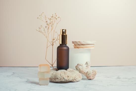 canva spa and skincare essentials MAEmBgQgB4Q