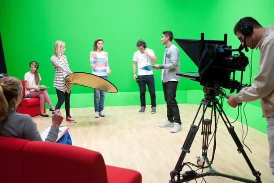 canva studio filming MAEJfGX79wg
