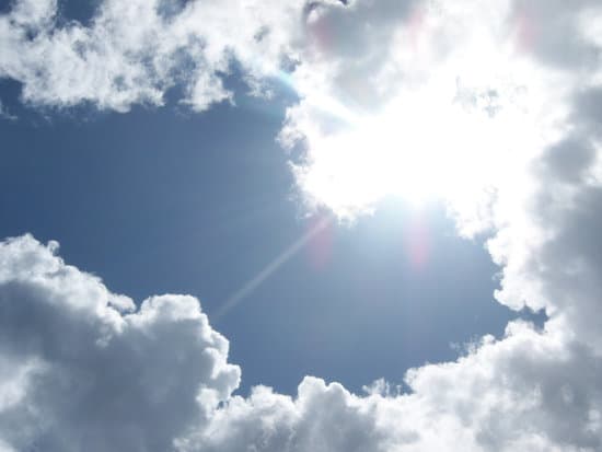 canva sunlight in the sky with clouds MAEFg17aZNs
