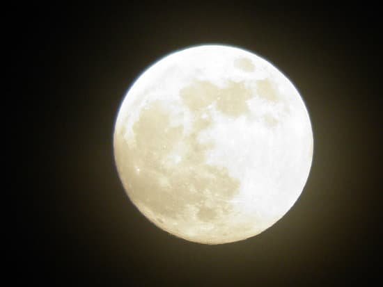 canva super moon full moon MADA 4wQSUE