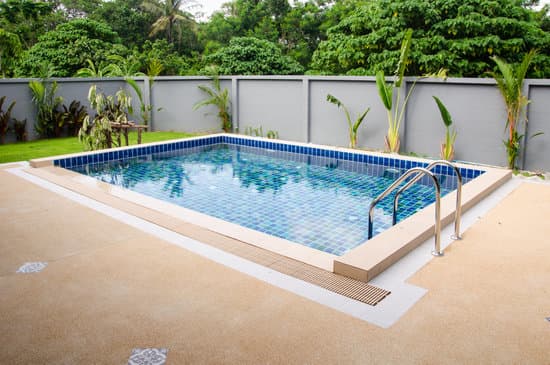 canva swimming pool with beige flooring MAERqWssfmo