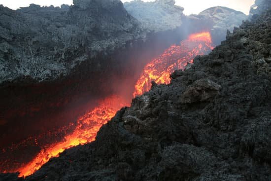 canva vulcan lava MADA0ASk6eY