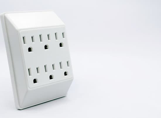 canva white 110 volt 6 input wall plug facing right side MADAWMEc1mc
