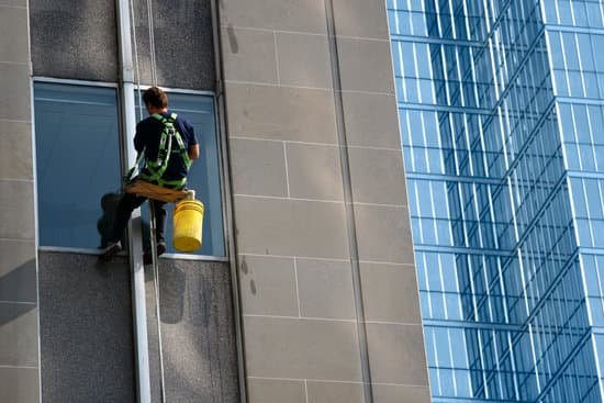 canva window washer MAEEjLuXM6Y