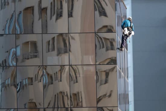 canva window washer of skyscrapers MAED qgDLVw