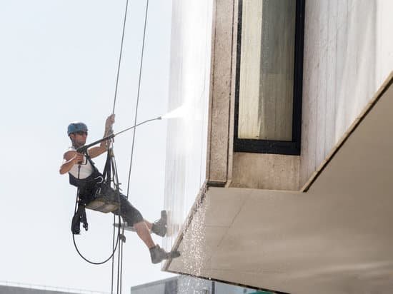 canva window washer. MAEEfX8jqRg