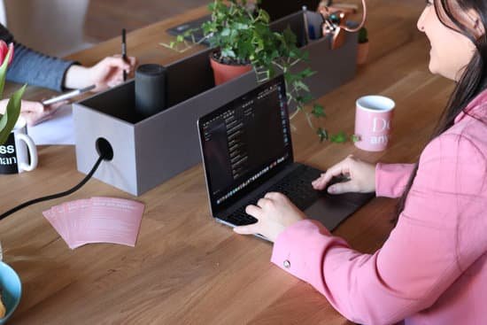 canva woman using laptop MADyRLdHkfw