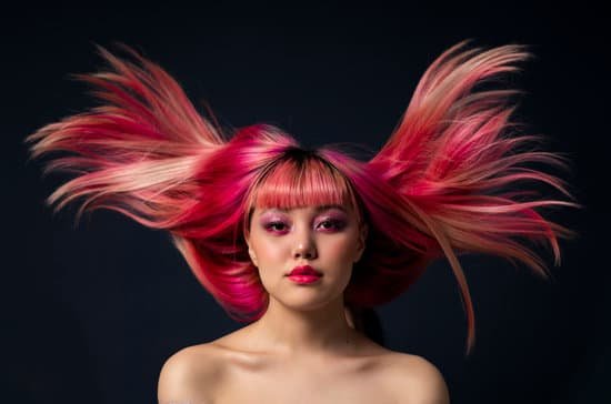 canva woman with pink hair MAD uKdLyv4